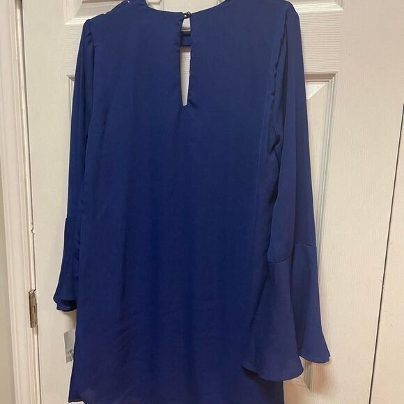 NWT Blue Cocktail Dress‎ Cut Out Detail Neckline - Bell Sleeves Women's M - Picture 3 of 5